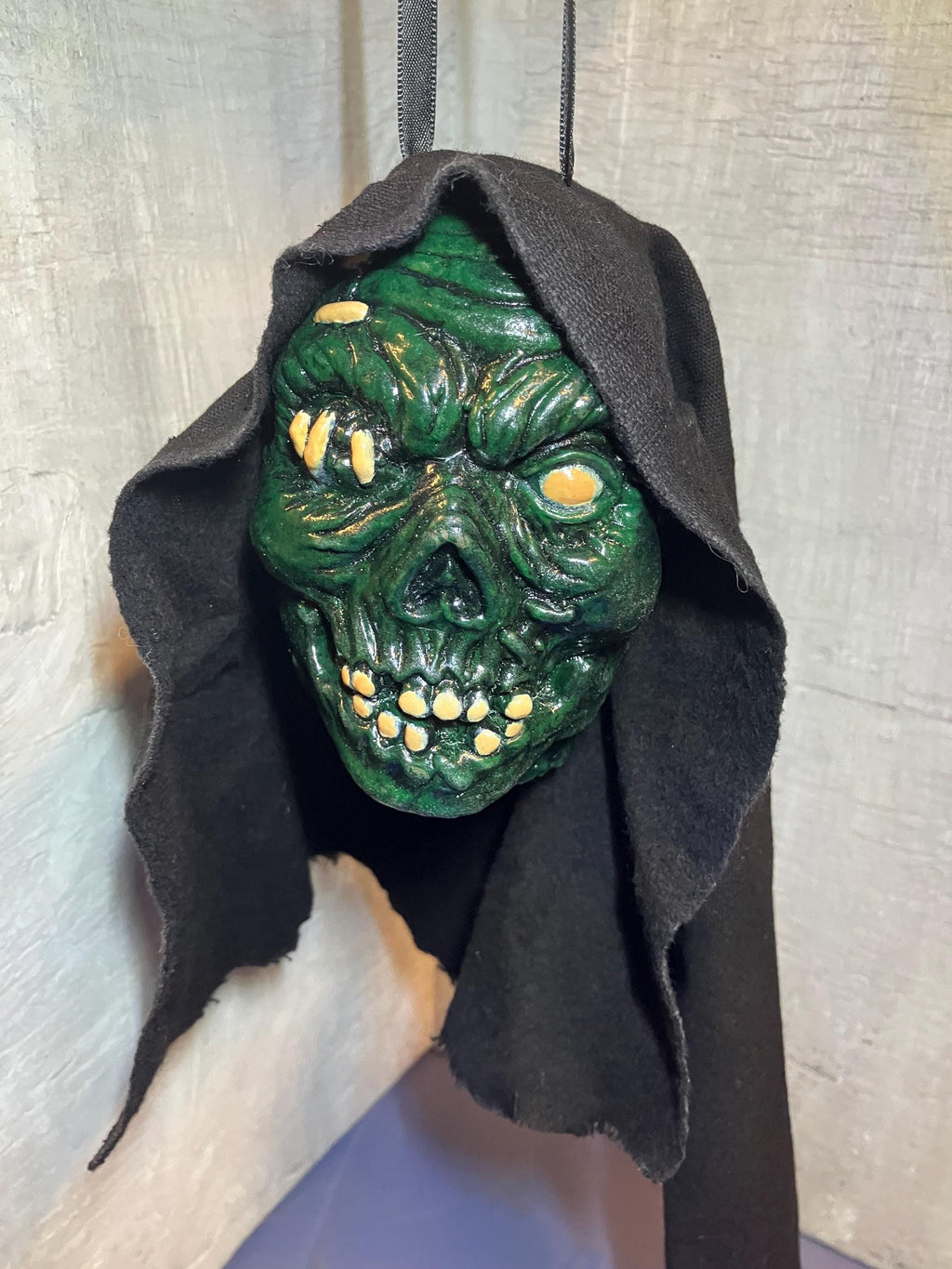 Zombie Head Horror Ornaments & Hanging Squishy Heads
