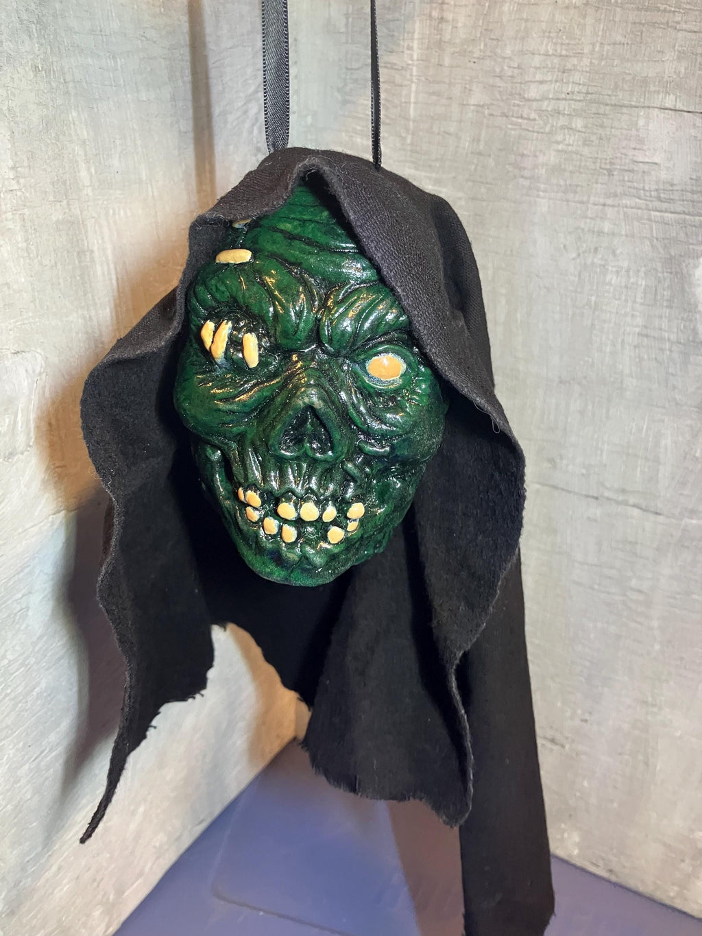 Zombie Head Horror Ornaments & Hanging Squishy Heads