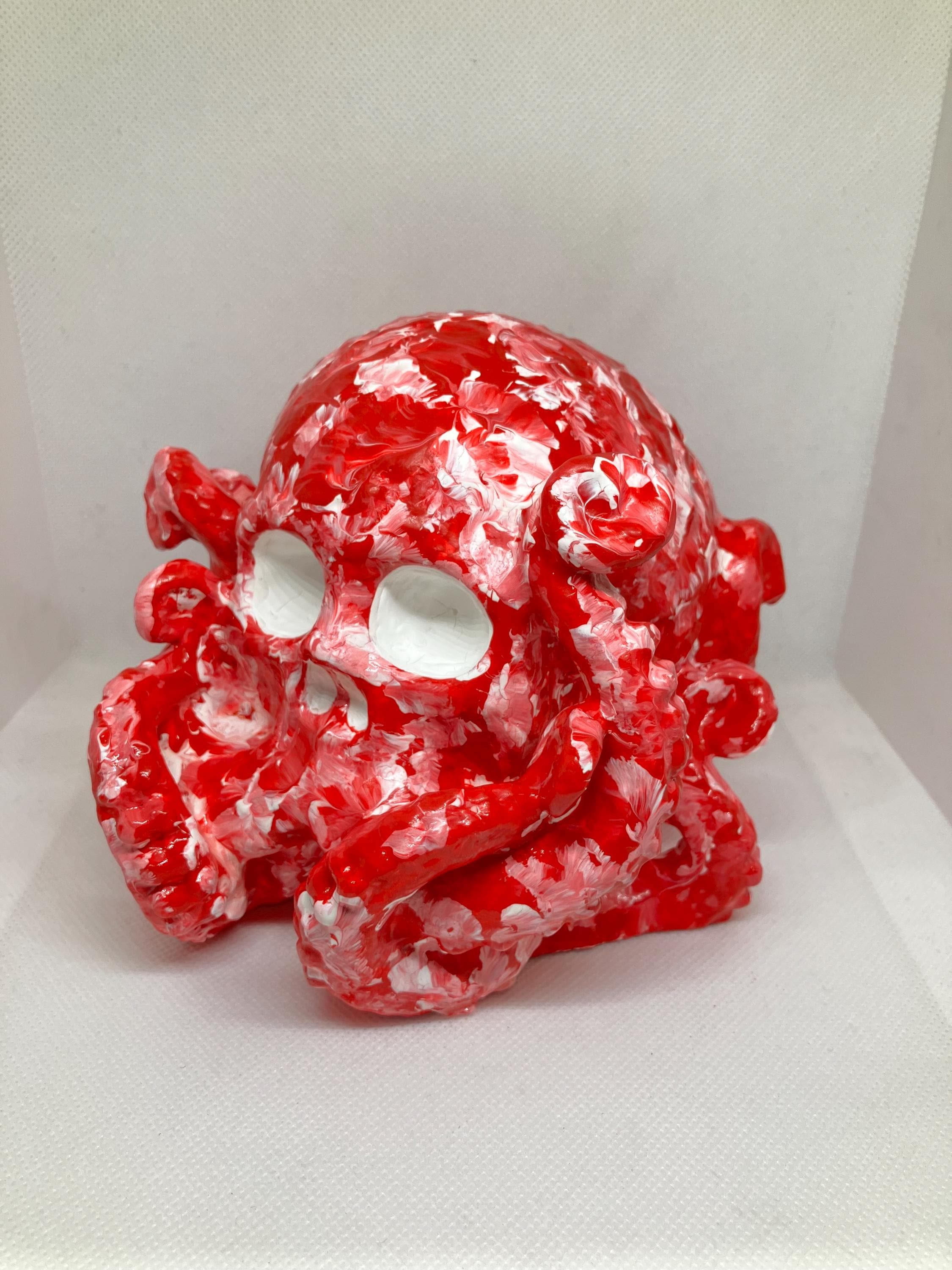 Oceanic Marvel: Captivating OctoSkull Showpiece